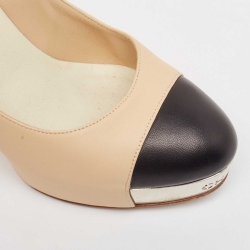 Pre Owned Chanel Beige/Black Leather Platform Pumps Size 37.5 