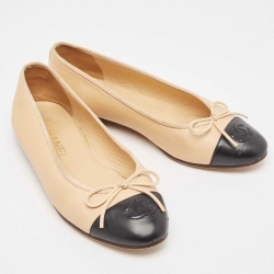 Pre Owned Chanel Beige/Black Leather Bow CC Cap Toe Ballet Flats Size 36.5