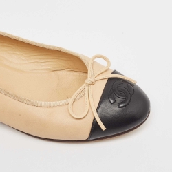 Pre Owned Chanel Beige/Black Leather Bow CC Cap Toe Ballet Flats Size 36.5