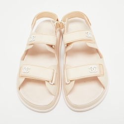 Pre Owned Chanel Pink Rubber CC Dad Sandals Size 42