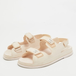 Pre Owned Chanel Pink Rubber CC Dad Sandals Size 42
