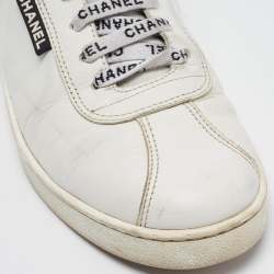 Pre Owned Chanel White Leather CC Low Top Sneakers Size 41
