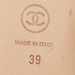 Pre Owned Chanel Dark Teal Leather CC Thong Flat Sandals Size 39