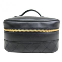 مملوكة مسبقًا Chanel Black Calfskin Vanity Bag