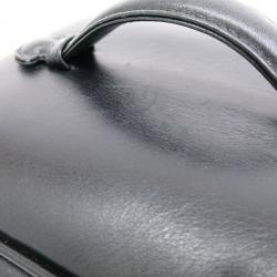 مملوكة مسبقًا Chanel Black Calfskin Vanity Bag