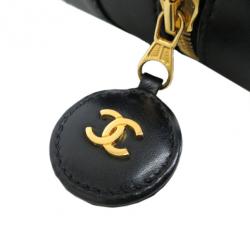 مملوكة مسبقًا Chanel Black Calfskin Vanity Bag
