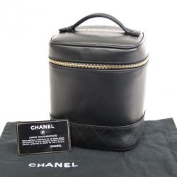 مملوكة مسبقًا Chanel Black Caviar Vanity Bag