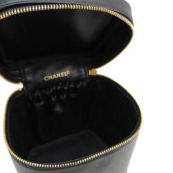 مملوكة مسبقًا Chanel Black Caviar Vanity Bag