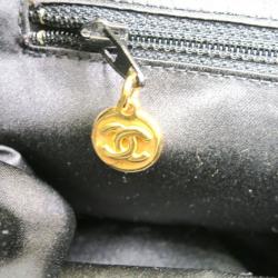 مملوكة مسبقًا Chanel Black Quilted Lambskin Backpack