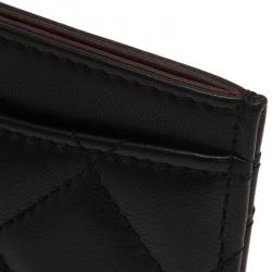 مملوكة مسبقًا Chanel Black Quilted Lambskin Classic Card Holder