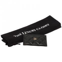 مملوكة مسبقًا Chanel Black Quilted Lambskin Classic Card Holder