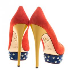 Pre Owned حذاء كعب عالي شارلوت أوليمبيا نعل سميك ترصيعات دولي  سويدي ثلاثي اللون مقاس 40