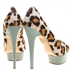 Pre Owned حذاء كعب عالى شارلوت اوليمبيا بولي نعل سميك شعر عجل نقشة فهد مقاس 38.5