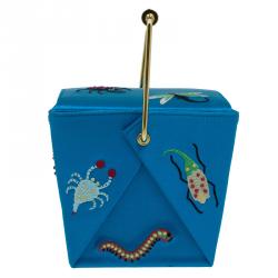 Pre Owned حقيبة كلتش شارلوت أوليمبيا تيك مي أواي كريب ساتان أزرق مطرز