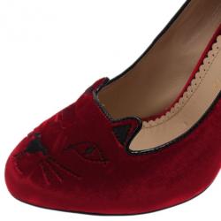 Pre Owned Charlotte Olympia Red Kitty Embroidered Velvet Pumps Size 39