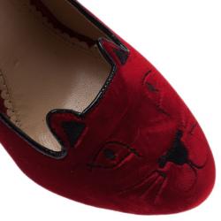 Pre Owned Charlotte Olympia Red Kitty Embroidered Velvet Pumps Size 39