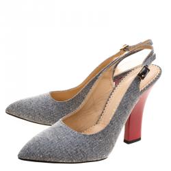 مملوكة مسبقًا صندل شارلوت أوليمبيا فتحة كعب مقدمة مدببة كانفاس مونوكروم مقاس 40