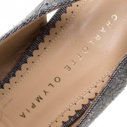 مملوكة مسبقًا صندل شارلوت أوليمبيا فتحة كعب مقدمة مدببة كانفاس مونوكروم مقاس 40