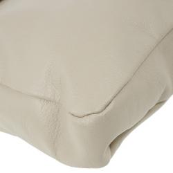 مملوكة مسبقًا Chloe Cream Leather Leonie Clutch