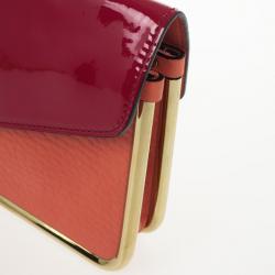 مملوكة مسبقًا Chloe Textured and Patent Leather Sally Clutch