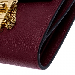 Pre Owned Chloe Burgundy Quilted Leather Compact Drew Wallet