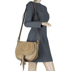 مملوكة مسبقًا Chloe Brown Leather Medium Marcie Crossbody