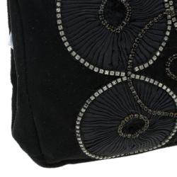 مملوكة مسبقًا Chloe Black Embroidered Clutch