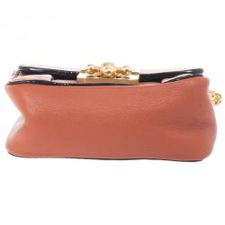 مملوكة مسبقًا Chloe Mini Elsie Crossbody Bag