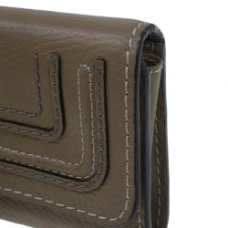 Pre Owned Chloe Nut Grained Leather Marcie Continental Wallet