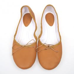 مملوكة مسبقًا Chloé Beige Leather Bow Ballet Flats Size 40