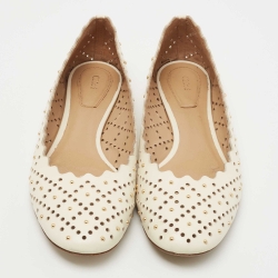 Pre Owned Chloe Off White Scalloped Leather Laser Cut and Studded Ballet Flats Size 38