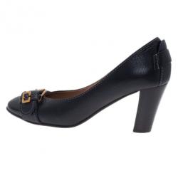 Pre Owned Chloe Black Leather Buckle Pumps Size 38