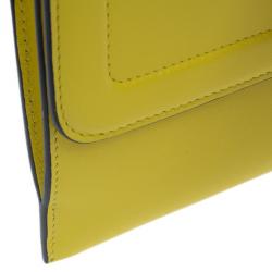 مملوكة مسبقًا Christian Louboutin Yellow Leather Sweet Charity Wallet
