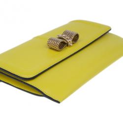 مملوكة مسبقًا Christian Louboutin Yellow Leather Sweet Charity Wallet
