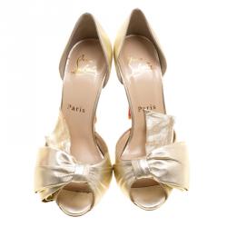 مملوكة مسبقًا صندل كريستيان لوبوتان جلد ذهبي ميتاليك بفيونكة T دورسيه مقدمة مفتوحة مقاس 35