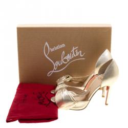 مملوكة مسبقًا صندل كريستيان لوبوتان جلد ذهبي ميتاليك بفيونكة T دورسيه مقدمة مفتوحة مقاس 35