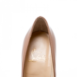 مملوكة مسبقًا Christian Louboutin Beige Patent Leather Simple Pumps Size 37.5