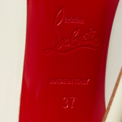 مملوكة مسبقًا Christian Louboutin White Iridescent Patent Leather So Kate Pumps Size 37