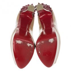 مملوكة مسبقًا Christian Louboutin Nude Patent Taclou Peep Toe Platform Pumps Size 38