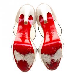 مملوكة مسبقًا Christian Louboutin Metallic Silver Python and PVC Dufoura Platform Sandals Size 37