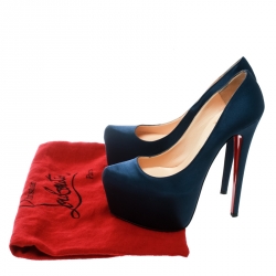 مملوكة مسبقًا Christian Louboutin Blue Satin Daffodile Platform Pumps Size 37
