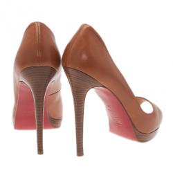 مملوكة مسبقًا Christian Louboutin Brown Leather Yolanda Peep Toe Pumps Size 39