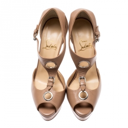 مملوكة مسبقًا Christian Louboutin Beige Leather Buckle T-strap Peep Toe Platform Sandals Size 37.5