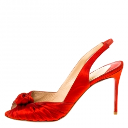 Pre Owned صندل كريستيان لوبوتان نعل سميك فتحة كعب عقدة جيني ساتان أحمر مقاس 37.5