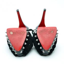 مملوكة مسبقًا Christian Louboutin Black Spiked Platform T-Strap Sandals Size 37.5
