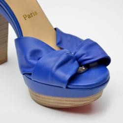 مملوكة مسبقًا Christian Louboutin Blue Leather Talitha 130 Sandals Size 39