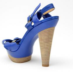 مملوكة مسبقًا Christian Louboutin Blue Leather Talitha 130 Sandals Size 39