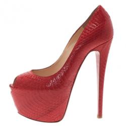 مملوكة مسبقًا Christian Louboutin Red Watersnake Highness Peep Toe Platform Pumps Size 37.5