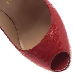 مملوكة مسبقًا Christian Louboutin Red Watersnake Highness Peep Toe Platform Pumps Size 37.5