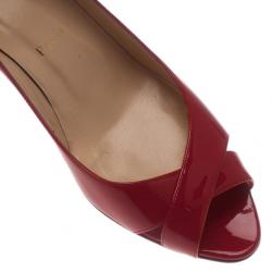 مملوكة مسبقًا حذاء كعب عالي كريستيان لوبوتان كروازيت متقاطع أحمر لامع مقاس 38.5